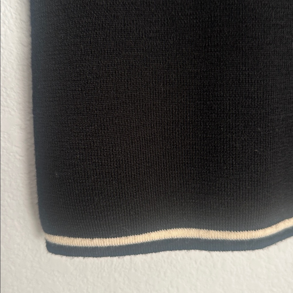 Gorgeous Eddie Bauer black Merino wool sweater XS - Picture 6 of 10